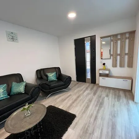 Eg-souterrain Apartment *